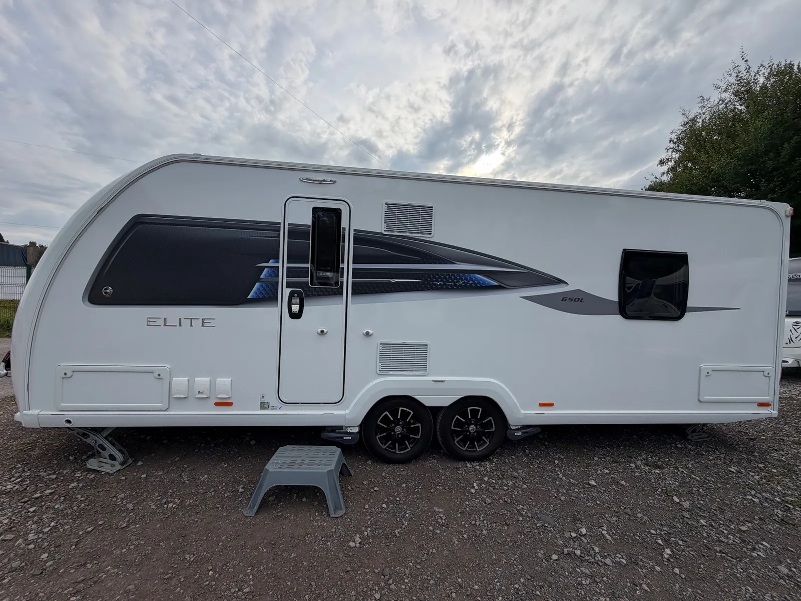 2023 Swift Elite 650